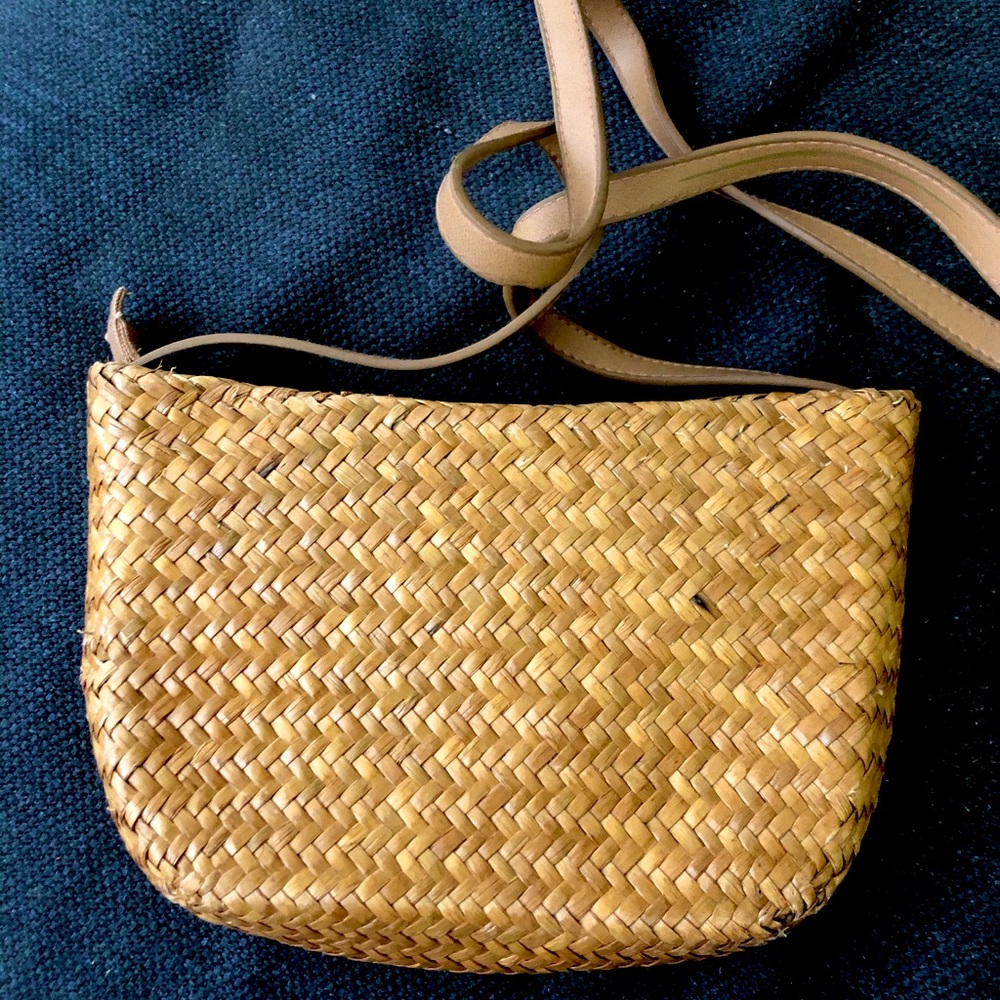 Woven Purse with Turtle Embroidery - Picture 3 of 7